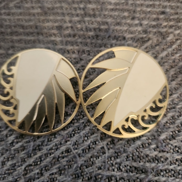 Earrings Bundle - Picture 3 of 4